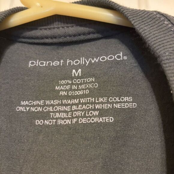 Las Vegas Planet Hollywood Size Medium Gray T-Shirt - Picture 3 of 4